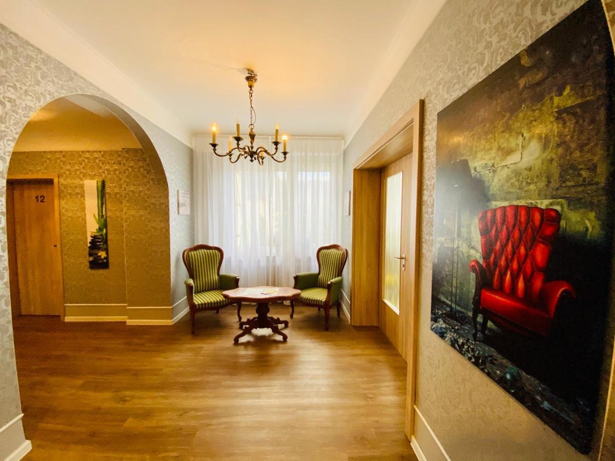 Gaestehaus Am Kurpark Hotel Garni Horn-Bad Meinberg Zewnętrze zdjęcie