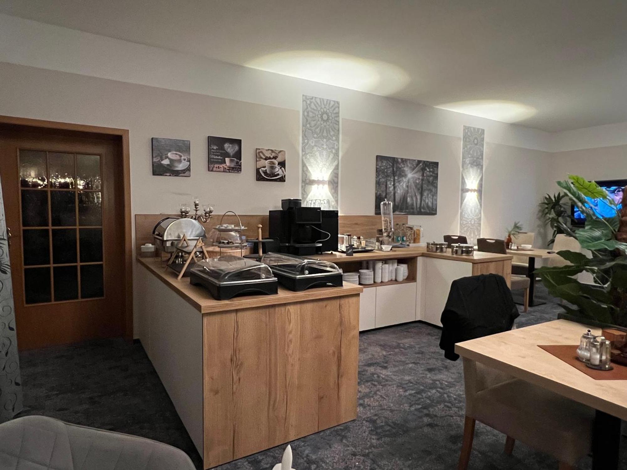 Gaestehaus Am Kurpark Hotel Garni Horn-Bad Meinberg Zewnętrze zdjęcie