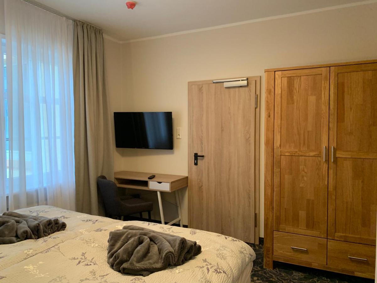 Gaestehaus Am Kurpark Hotel Garni Horn-Bad Meinberg Zewnętrze zdjęcie
